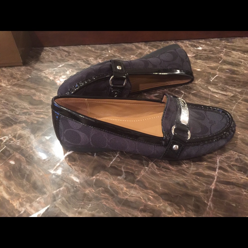 Shoes - Picture 2 of 4